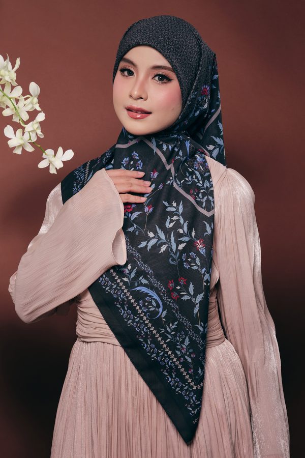 NESSA ERIELLE SQUARE - 01 BLACK