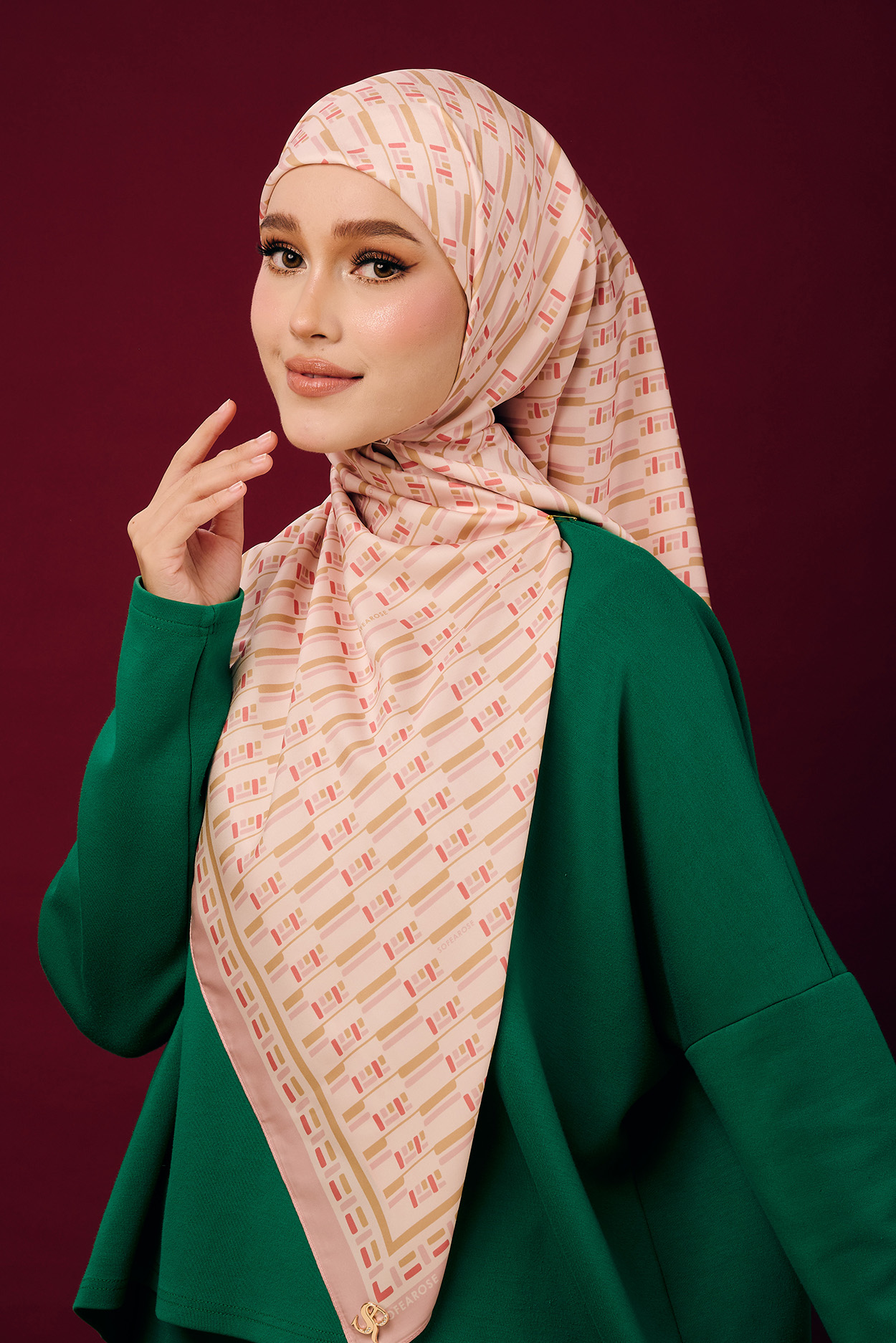 GISELLE SIENA SQUARE - 05 PALE PINK